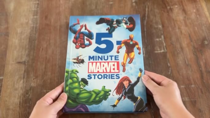 アベンジャーズ　MARVEL 5 MINUTE AVENGERS STORIES Amazon.com: 5-Minute Marvel Stories (5-Minute Stories
